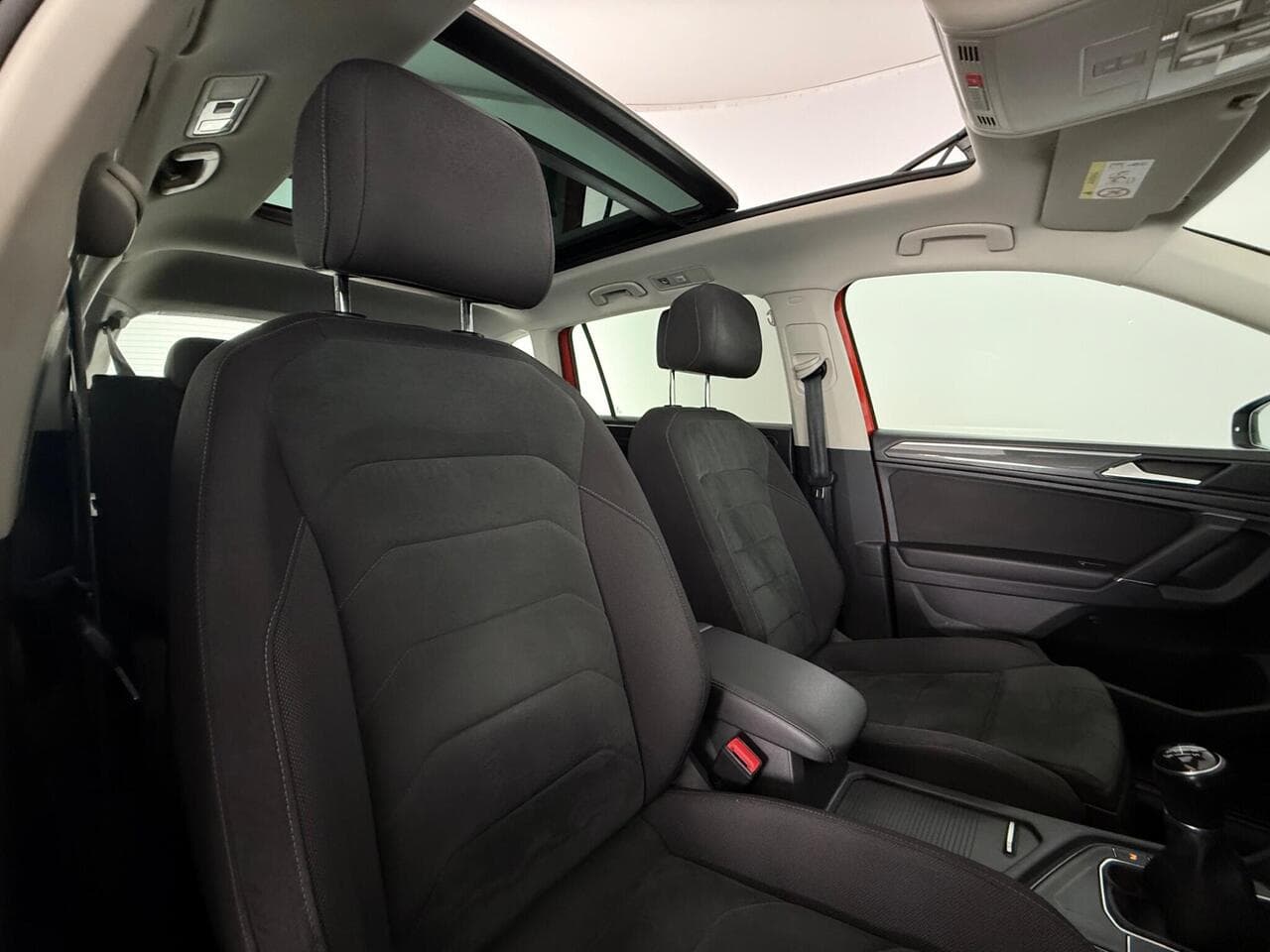 Volkswagen Tiguan Allspace thumbnail Seat Driver