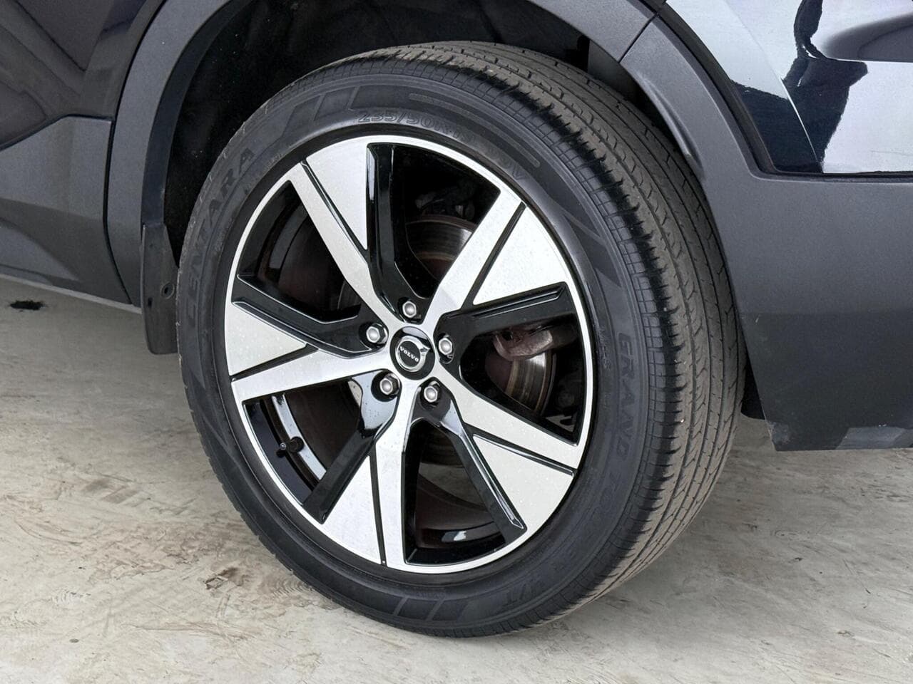 Volvo XC40 thumbnail Wheel