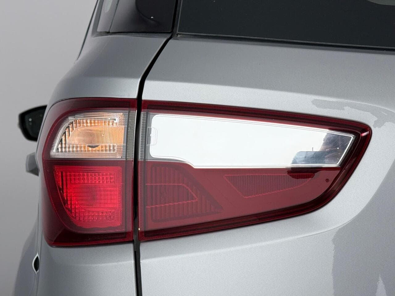 Ford EcoSport thumbnail Lights Rear