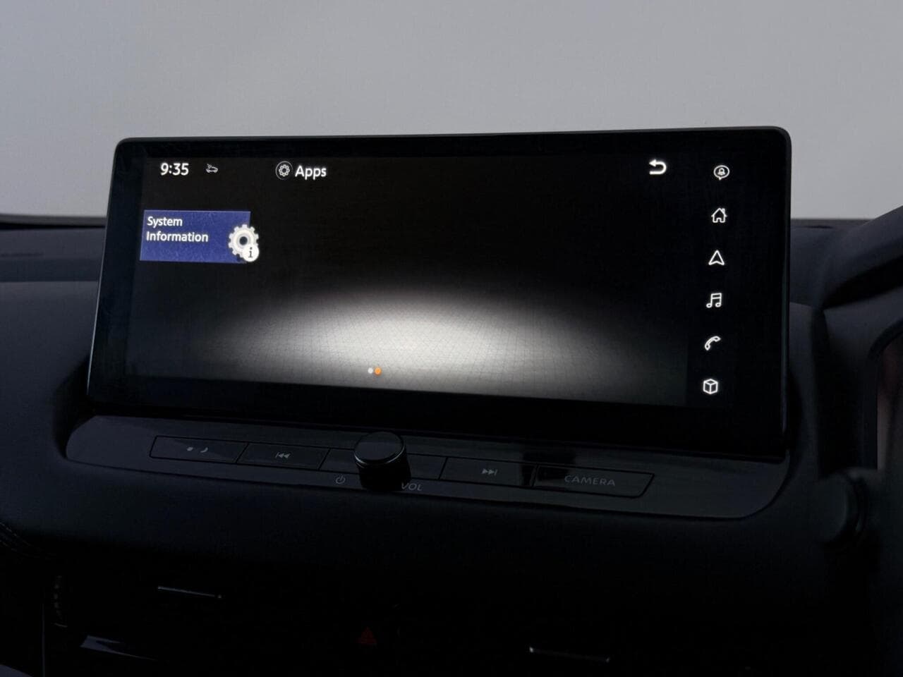 Nissan Qashqai thumbnail Infotainment System
