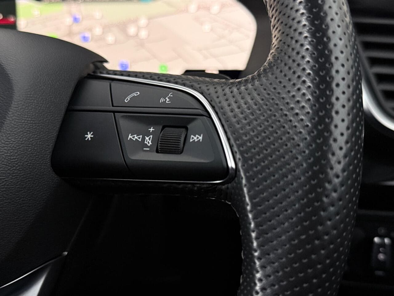 Audi Q5 thumbnail Misc Controls