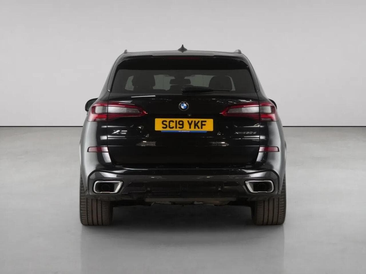 BMW X5 thumbnail Rear