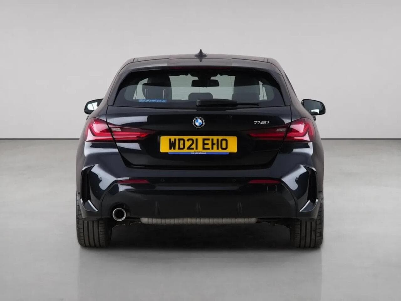 BMW 1 Series thumbnail Rear