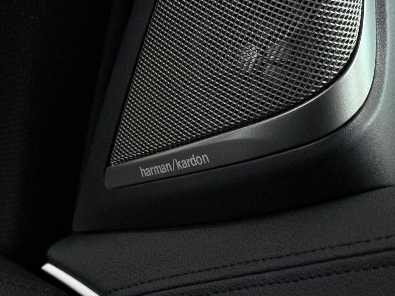 BMW 5 Series thumbnail Misc Controls