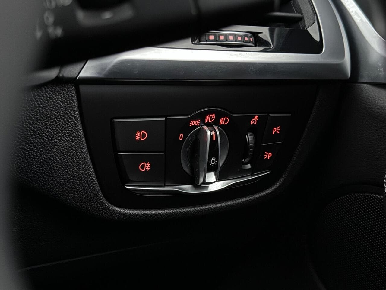 BMW X3 thumbnail Misc Controls