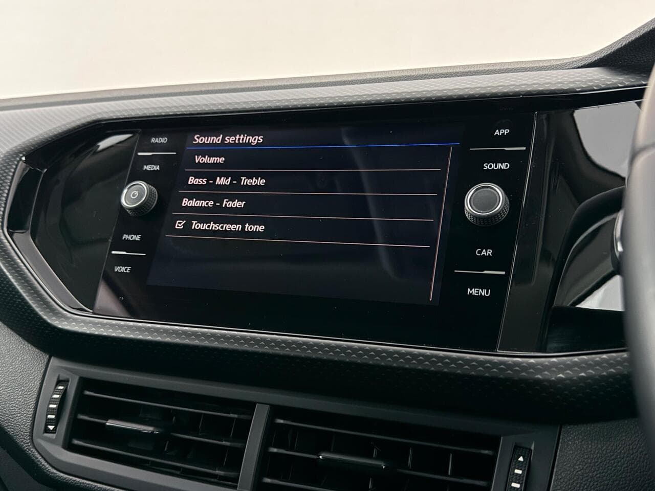 Volkswagen T-Cross thumbnail Infotainment System