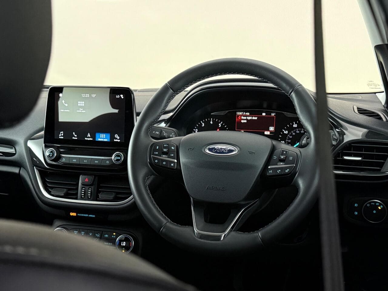 Ford Fiesta thumbnail Steering Wheel