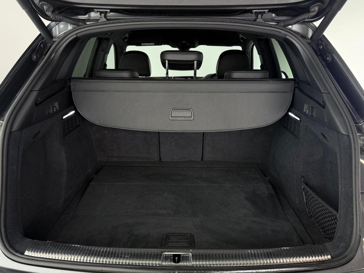 Audi Q5 thumbnail Boot