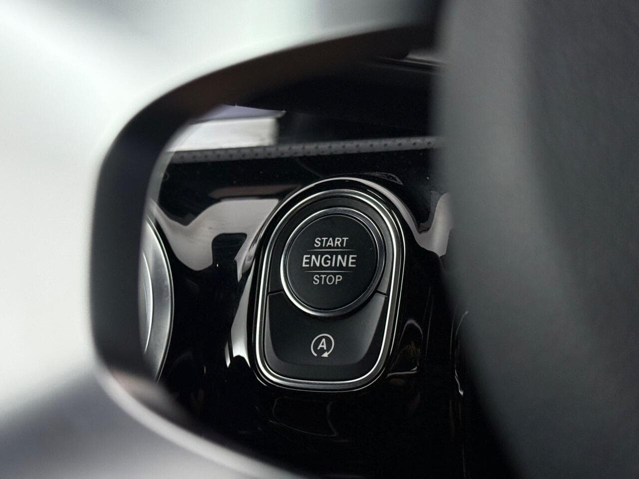 Mercedes-Benz A Class thumbnail Misc Controls