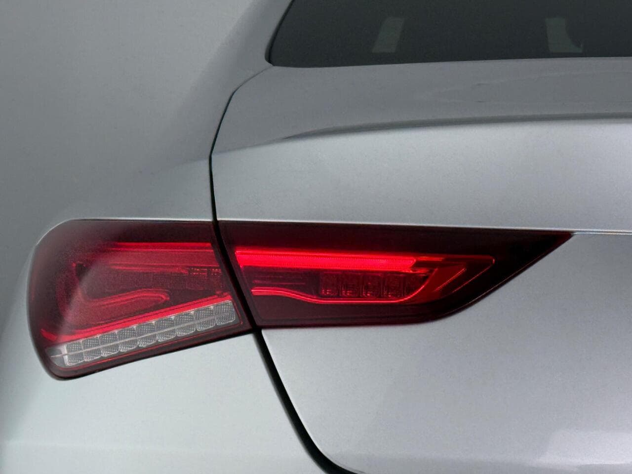 Mercedes-Benz CLA thumbnail Lights Rear