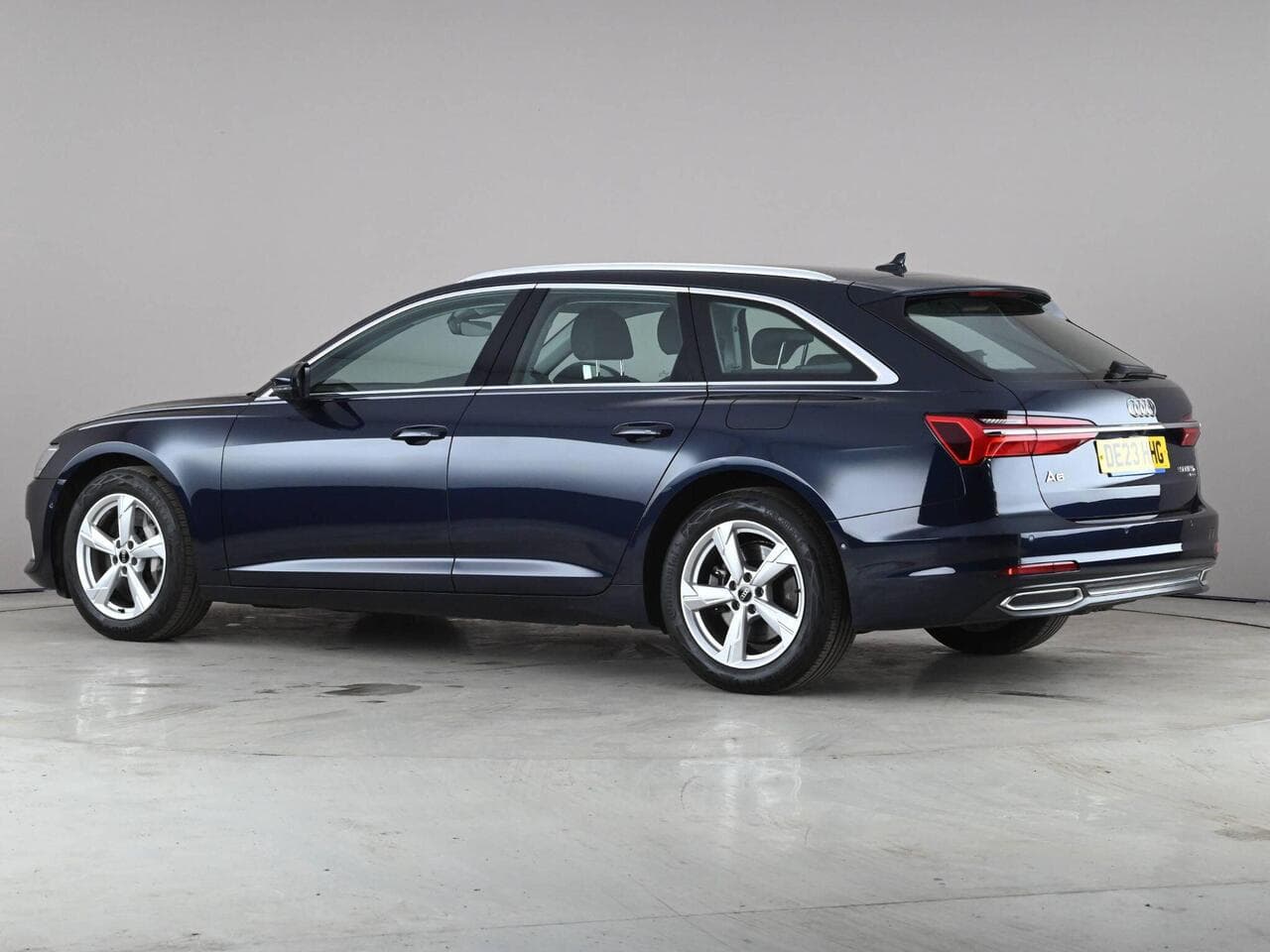 Audi A6 Avant thumbnail Side Left