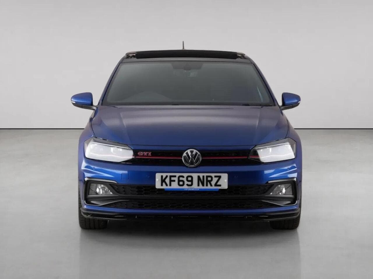 Volkswagen Polo thumbnail Front