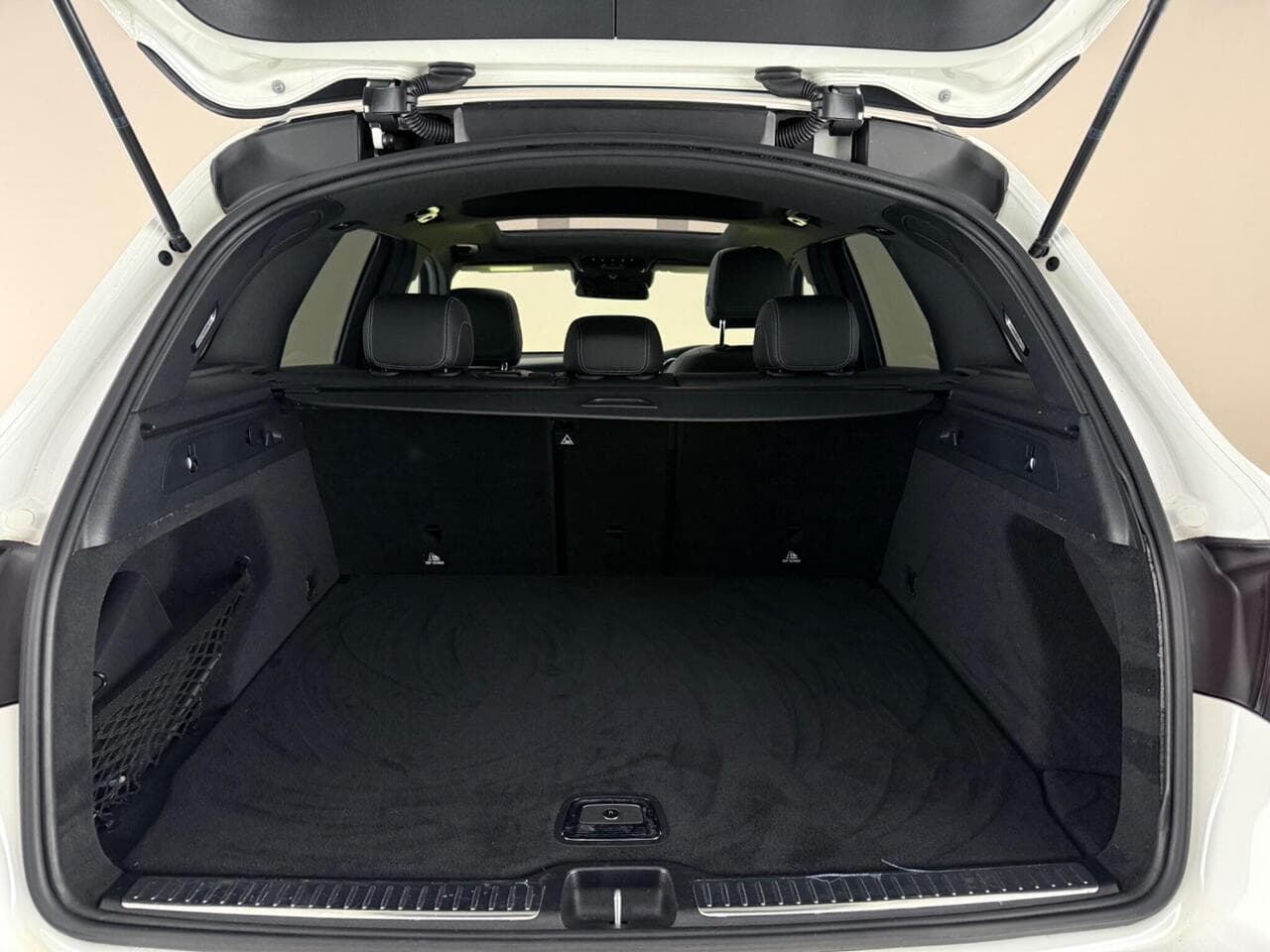 Mercedes-Benz GLC thumbnail Boot