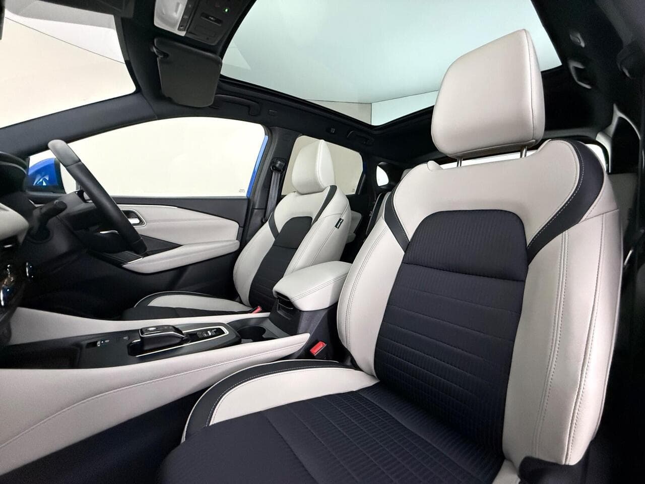 Nissan Qashqai thumbnail Seat Front Passenger