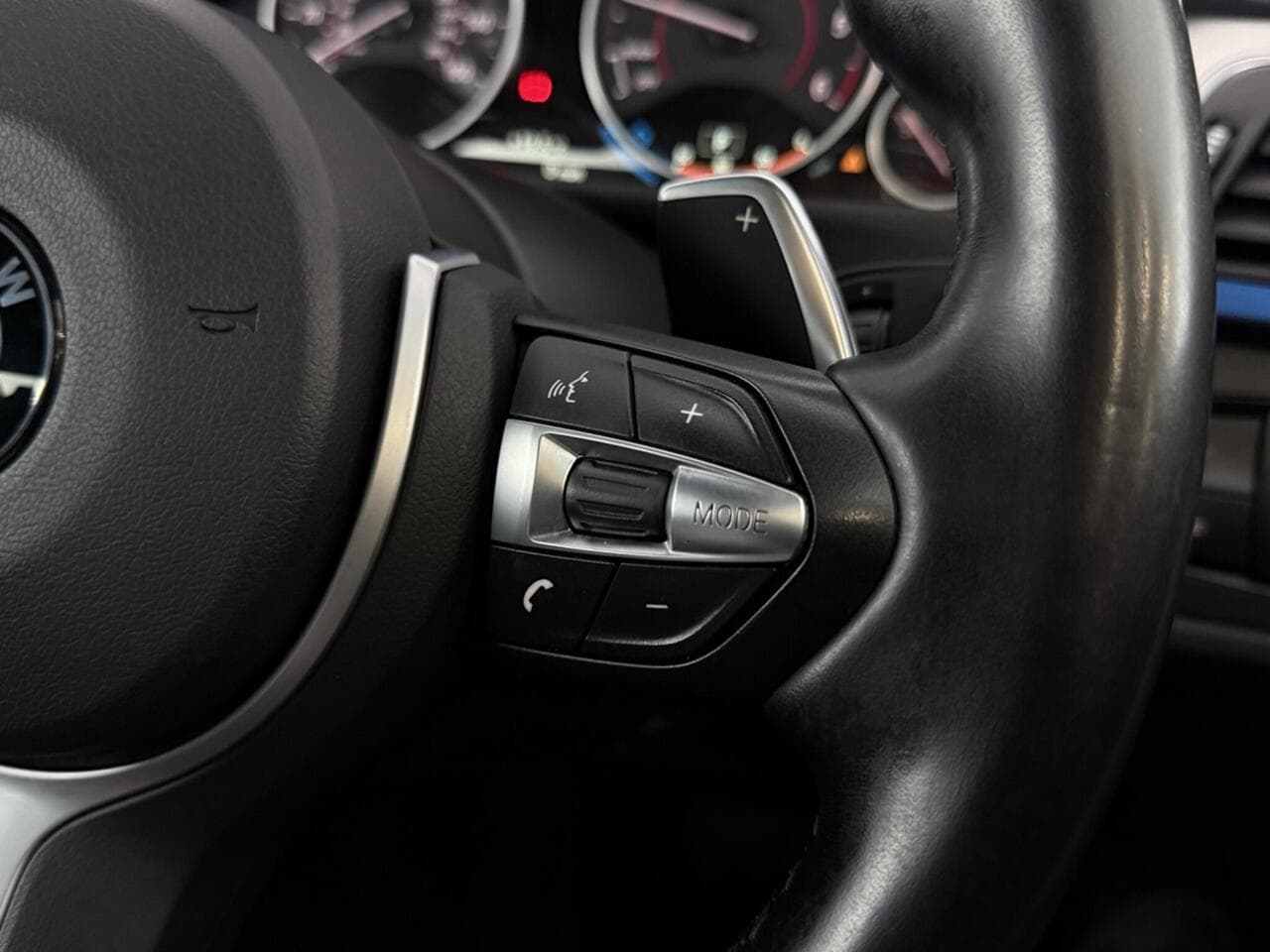 BMW 4 Series thumbnail Misc Controls