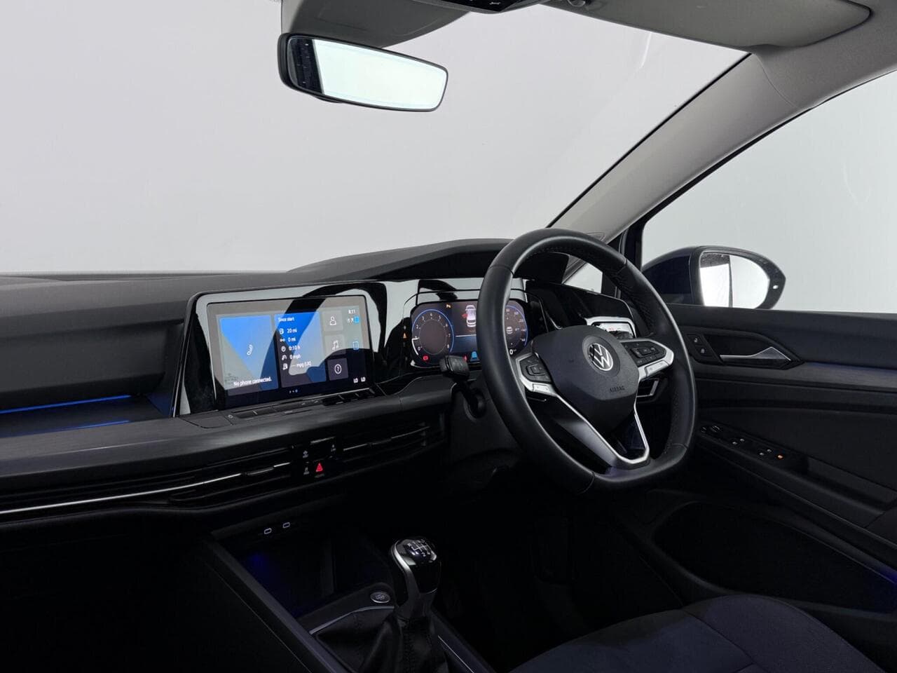 Volkswagen Golf thumbnail Interior Front
