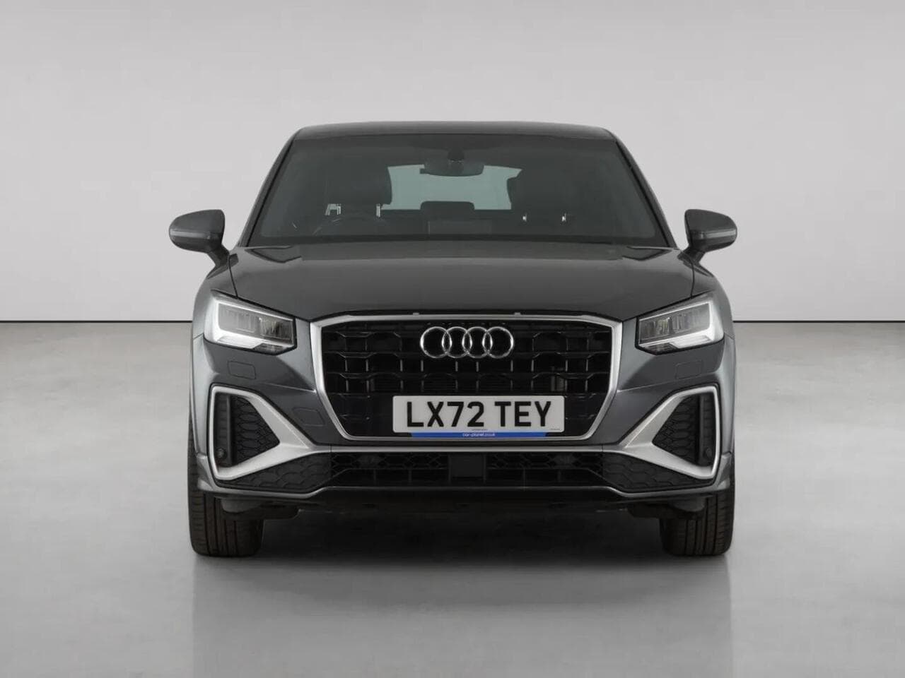 Audi Q2 thumbnail Front