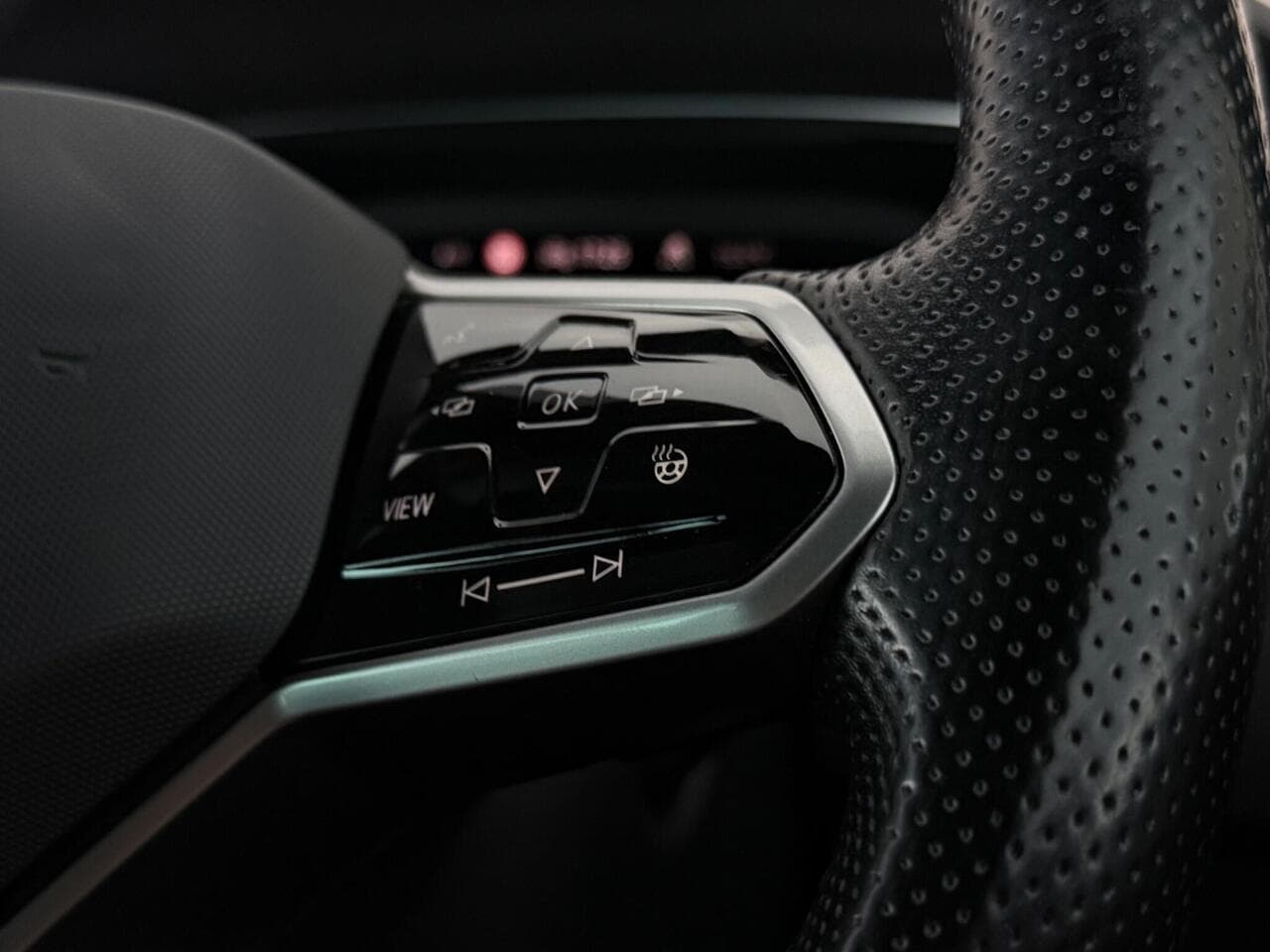 Volkswagen Tiguan thumbnail Misc Controls