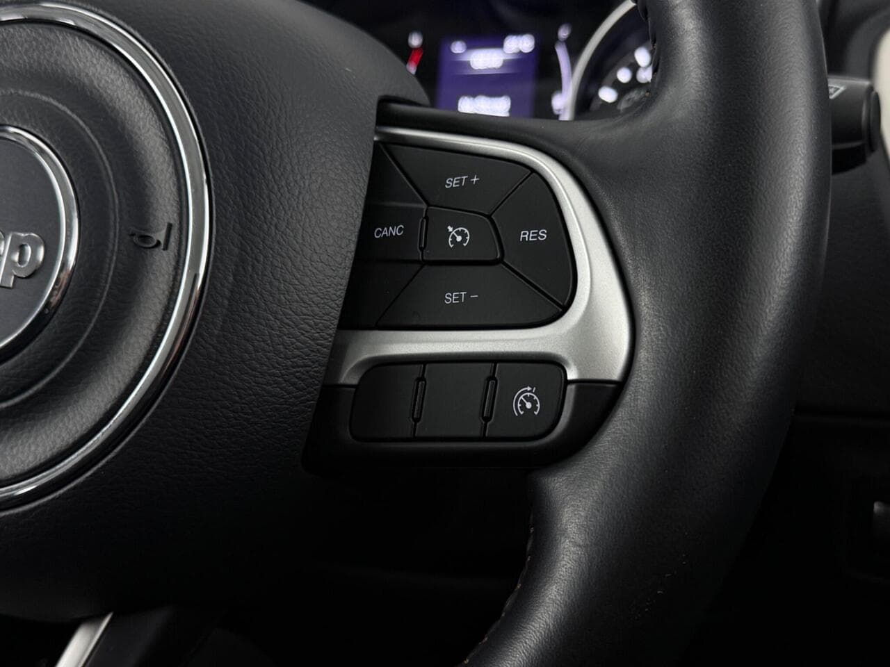 Jeep Compass thumbnail Misc Controls