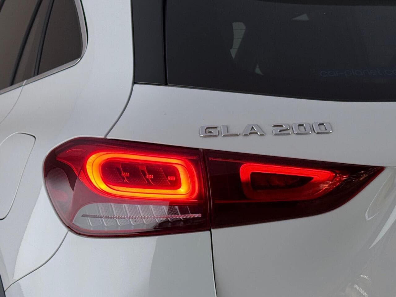 Mercedes-Benz GLA thumbnail Lights Rear