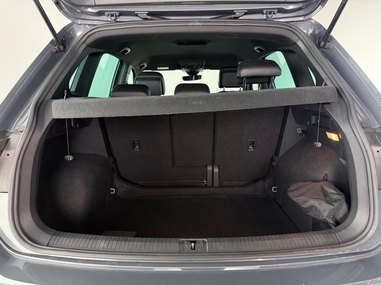 Volkswagen Tiguan thumbnail Boot
