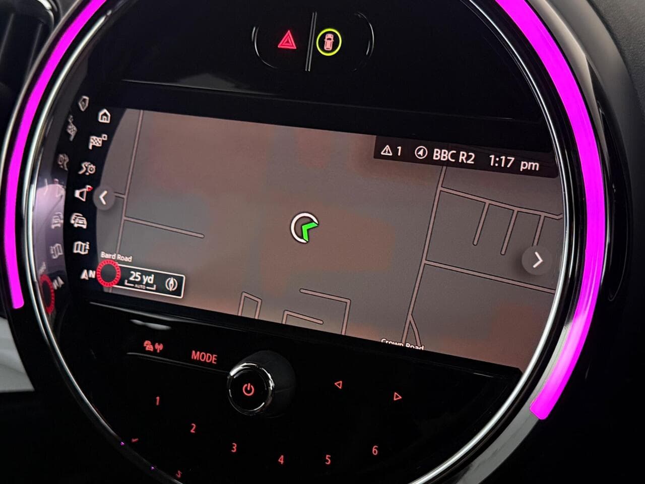 MINI Countryman thumbnail Infotainment System