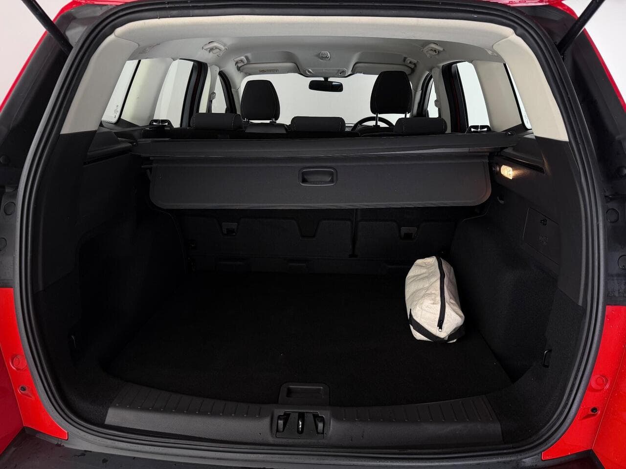Ford Kuga thumbnail Boot