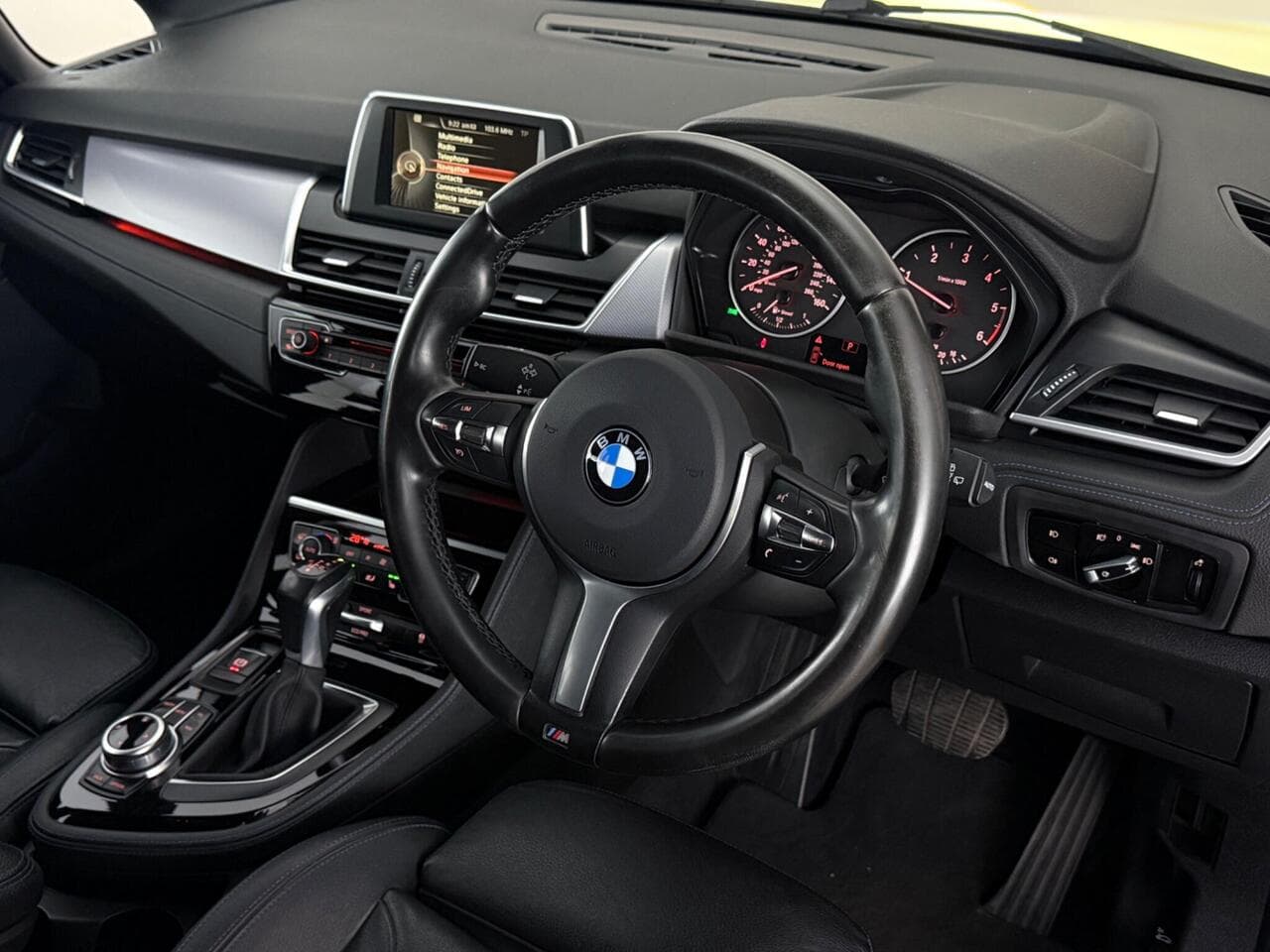 BMW 2 Series Gran Tourer thumbnail Steering Wheel
