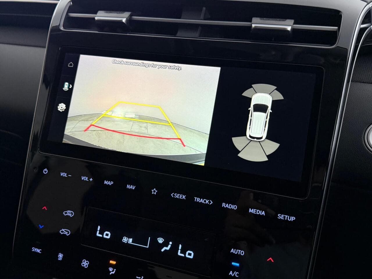 Hyundai TUCSON thumbnail Infotainment System