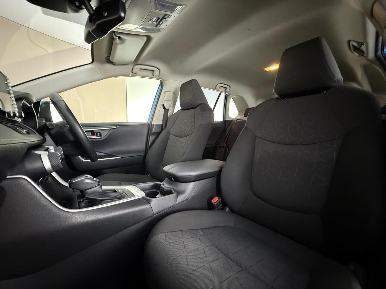 Toyota RAV4 thumbnail Seat Front Passenger