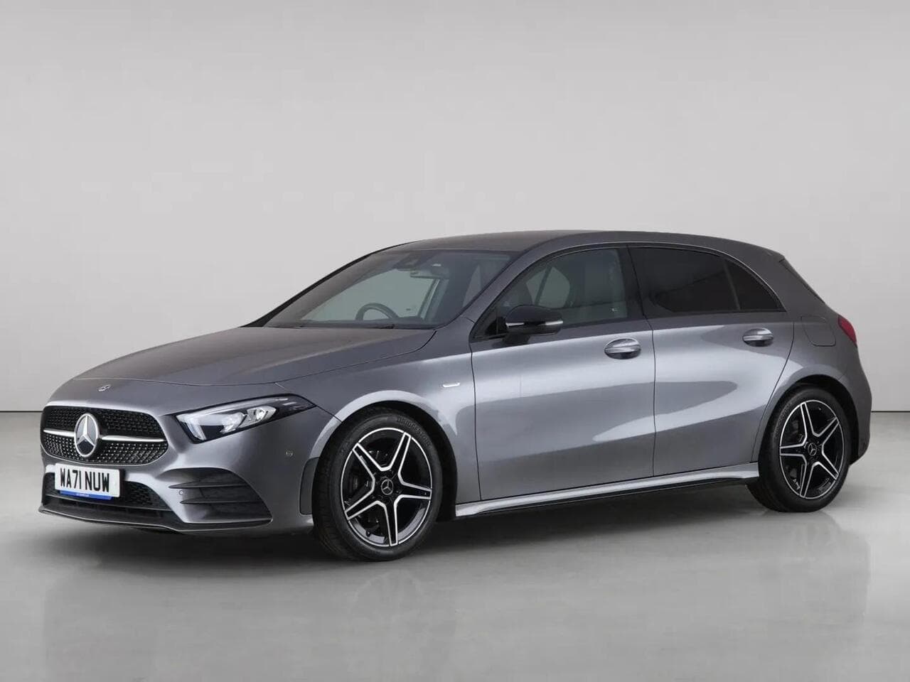 Mercedes-Benz A Class thumbnail Front Left