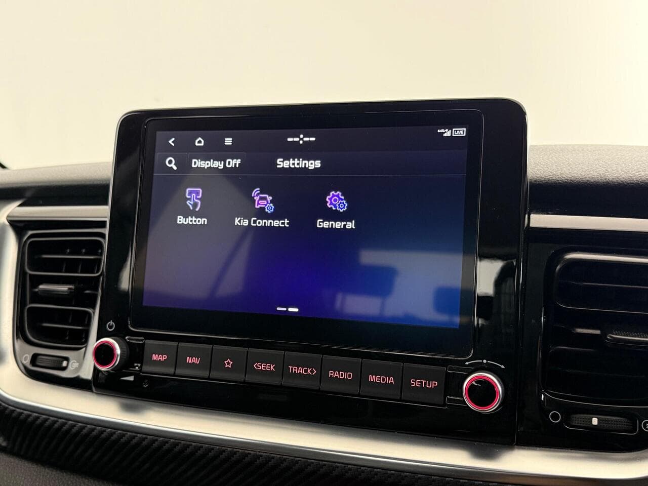 Kia Stonic thumbnail Infotainment System