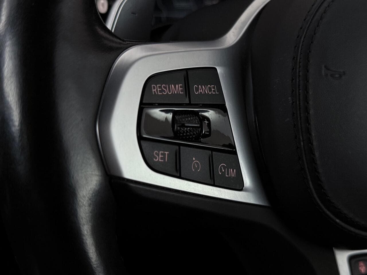 BMW 5 Series thumbnail Misc Controls