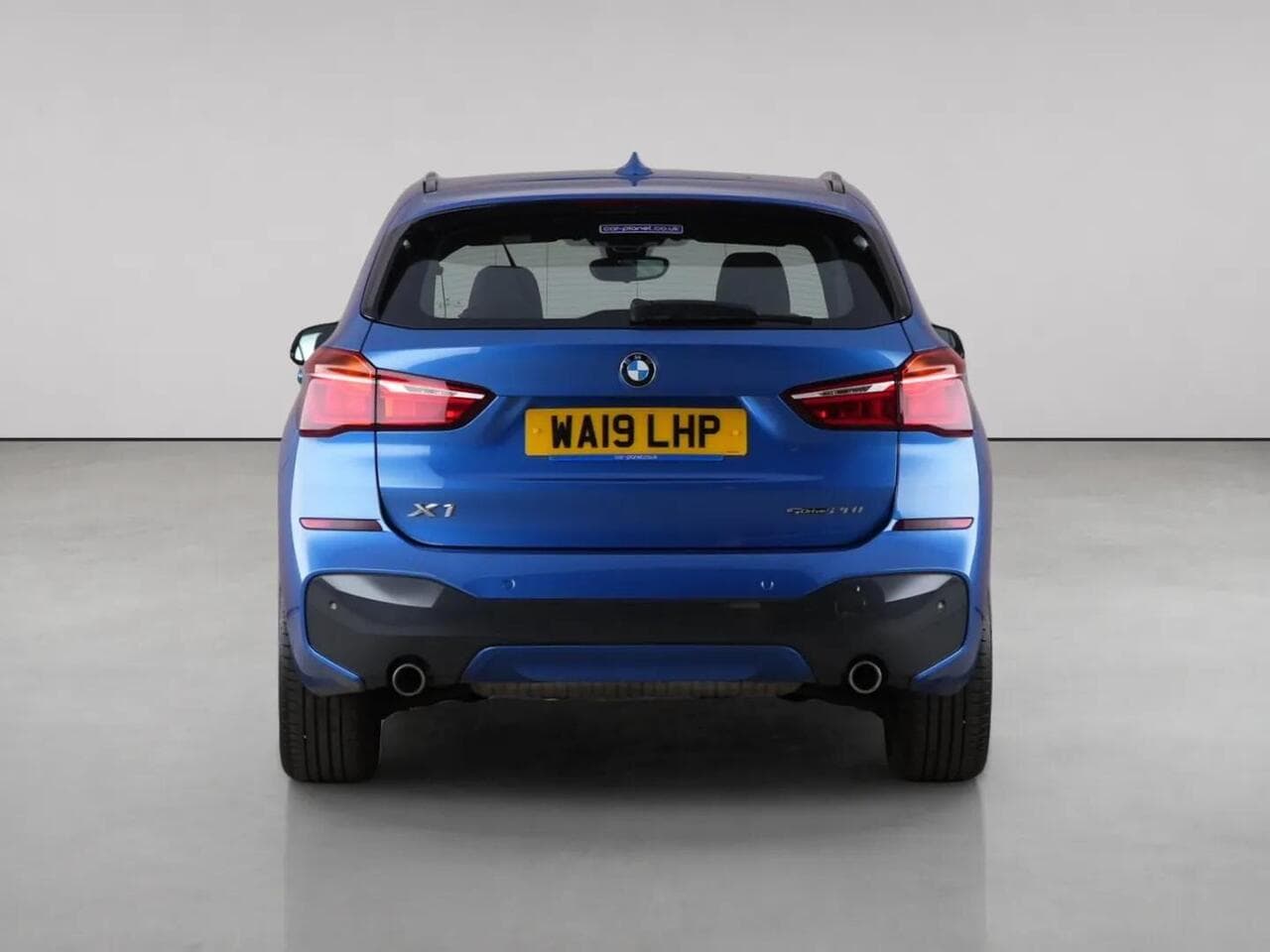 BMW X1 thumbnail Rear