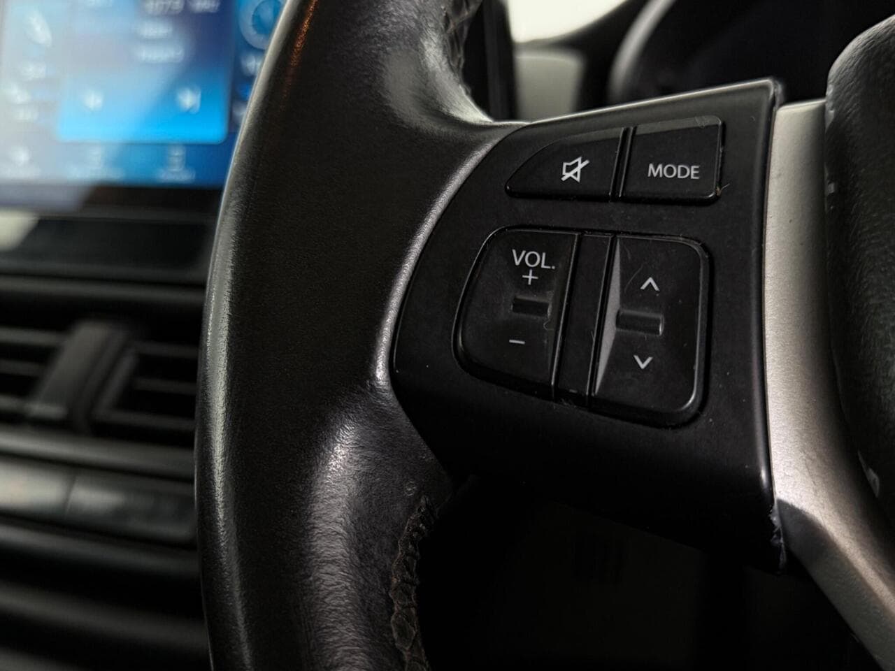 Suzuki S-Cross thumbnail Misc Controls