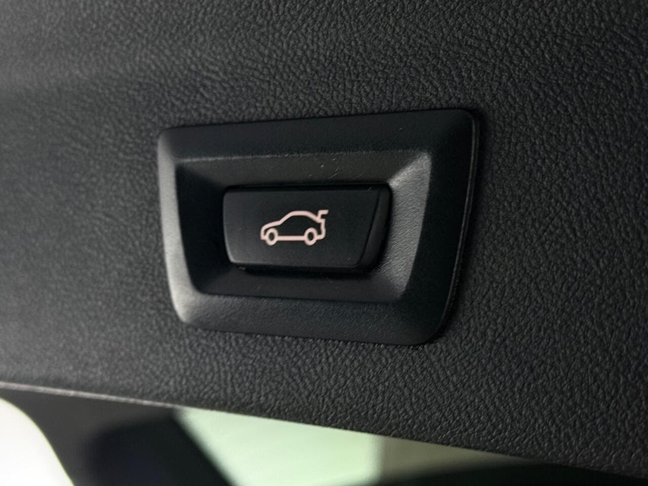 BMW X3 thumbnail Misc Controls