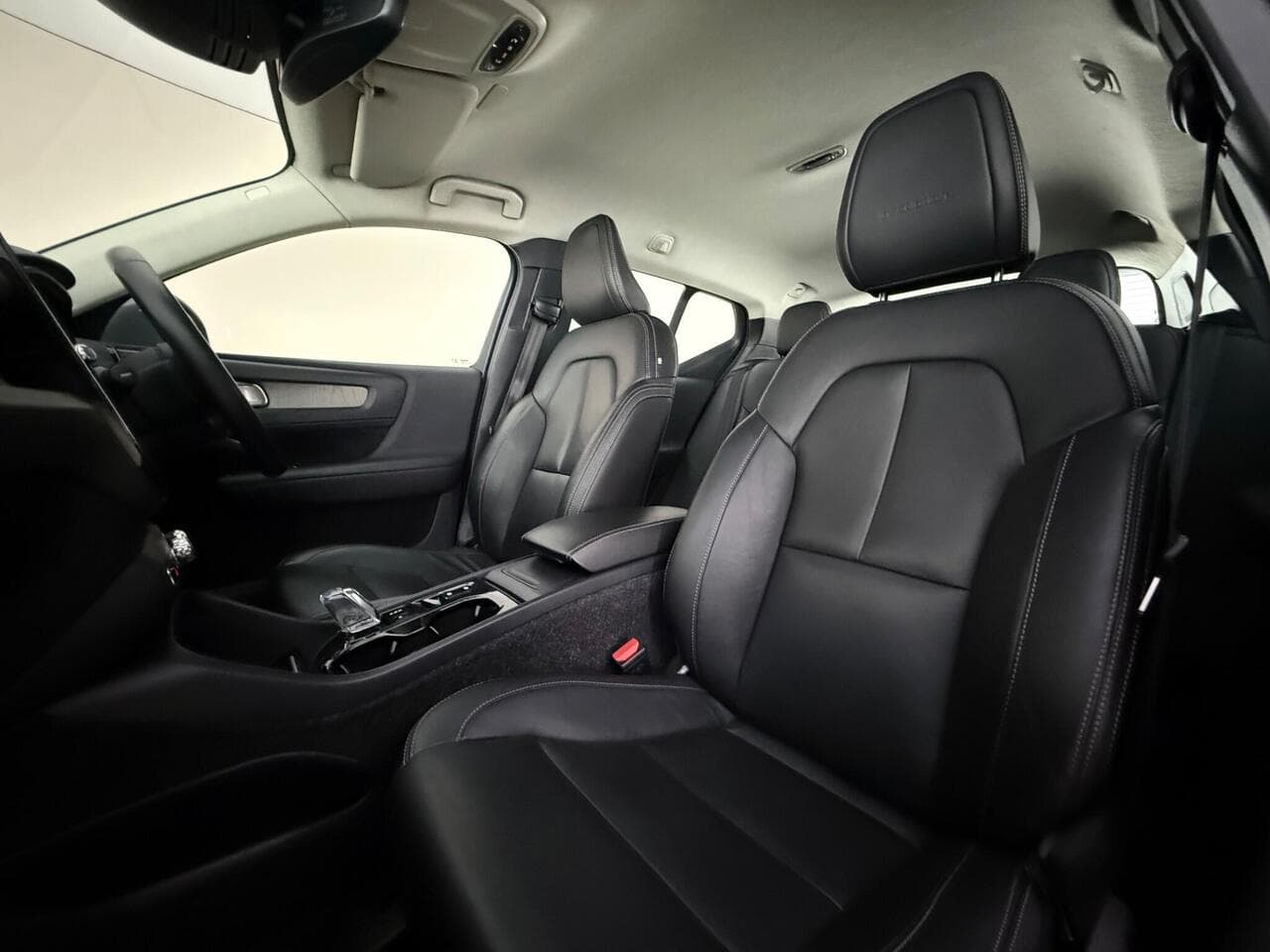 Volvo XC40 thumbnail Seat Front Passenger