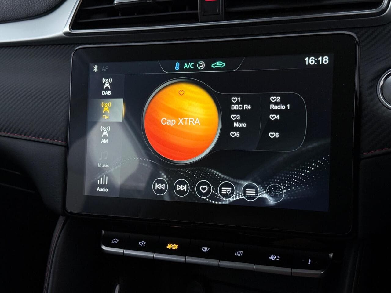 MG MG ZS thumbnail Infotainment System