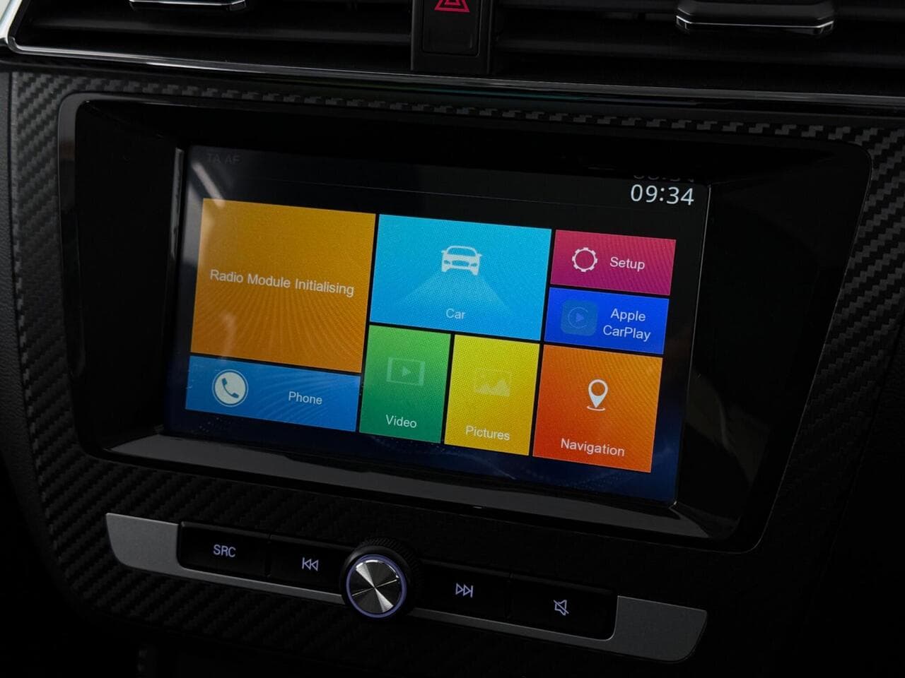 MG MG ZS thumbnail Infotainment System