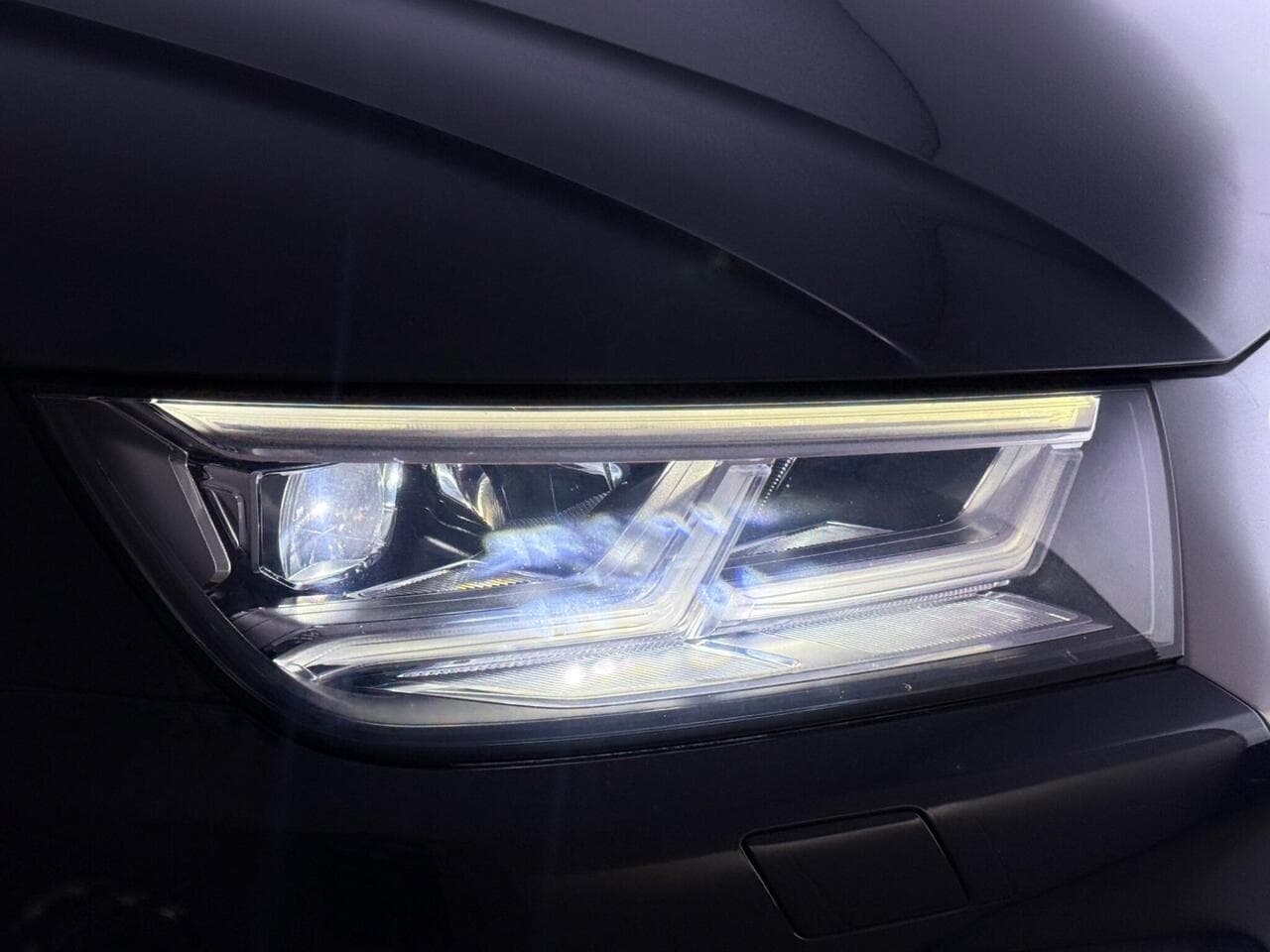 Audi Q5 thumbnail Lights Front