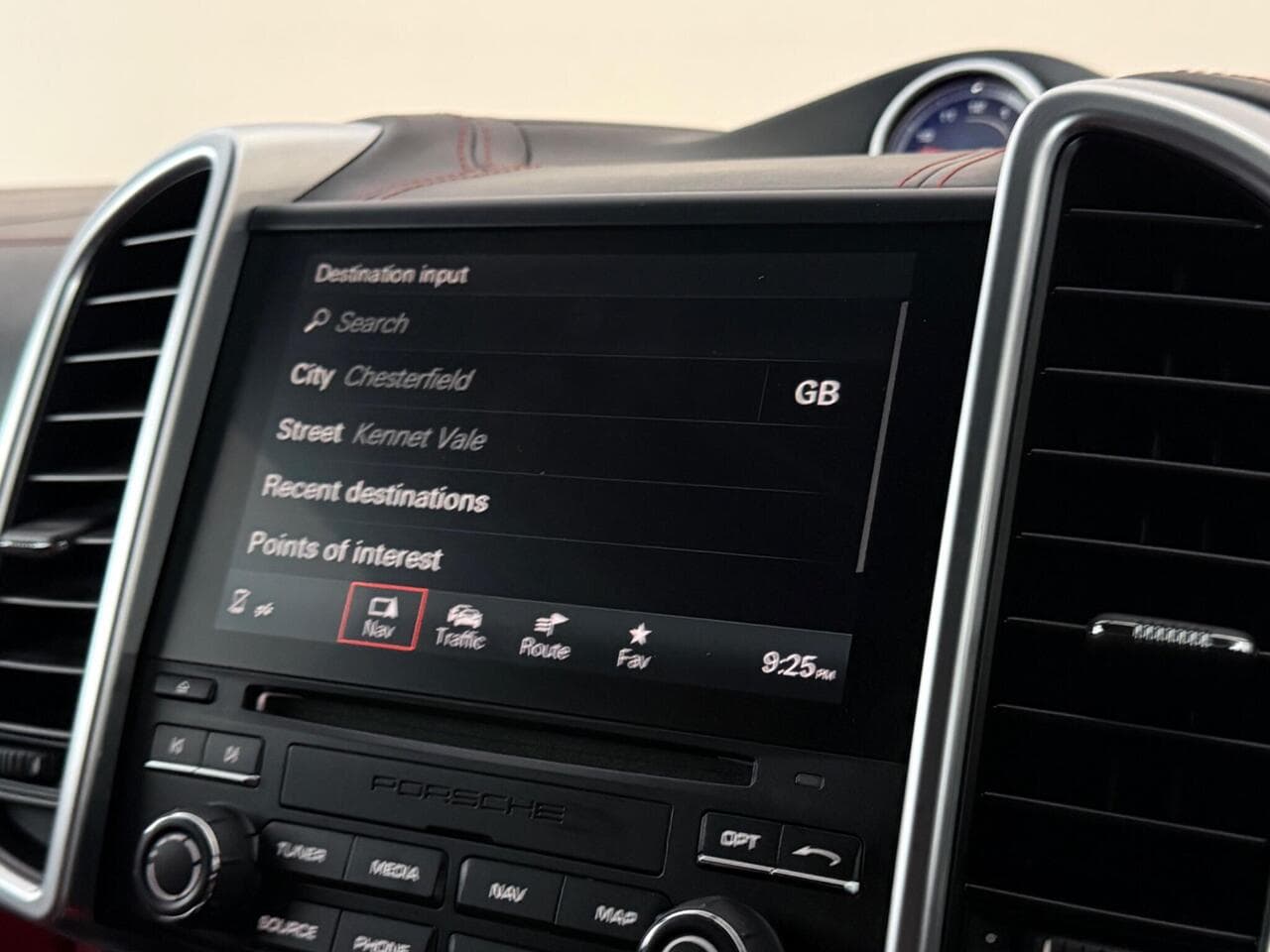 Porsche Cayenne thumbnail Infotainment System