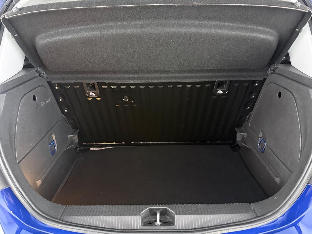 Vauxhall Corsa thumbnail Boot