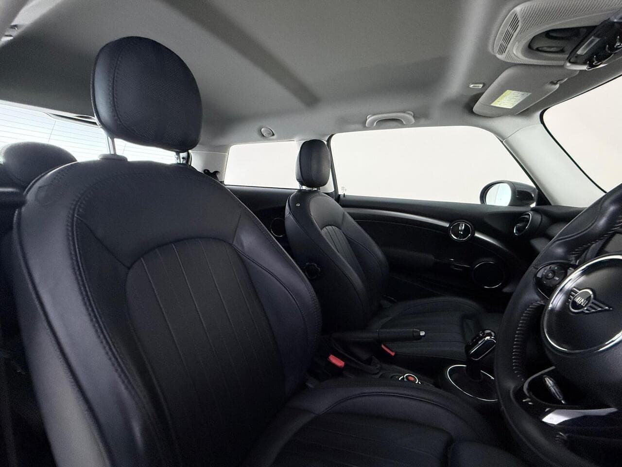 MINI Hatch thumbnail Seat Driver