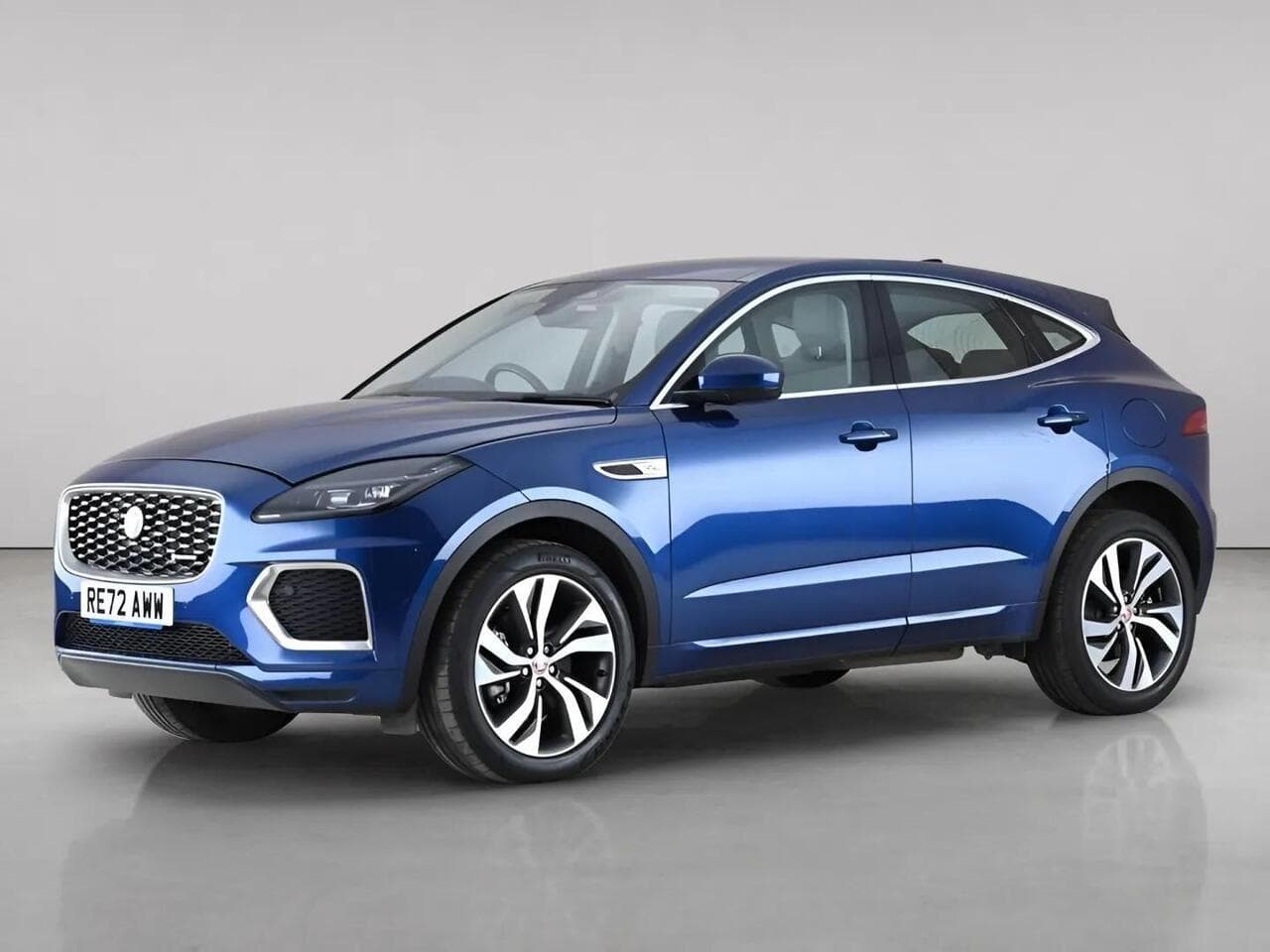 Jaguar E-PACE thumbnail Front Left