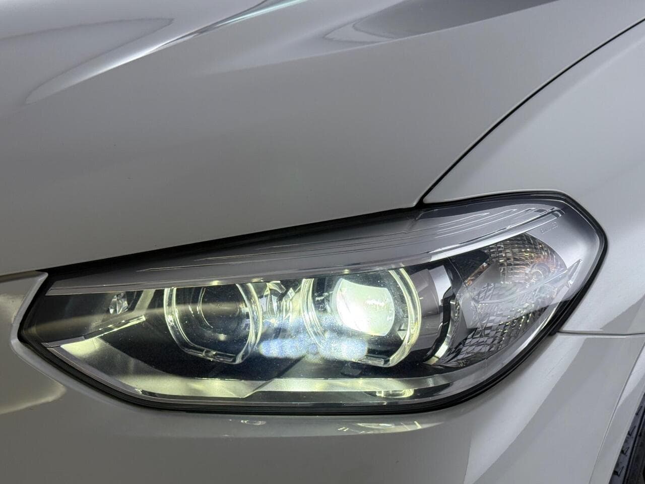 BMW X3 thumbnail Lights Front