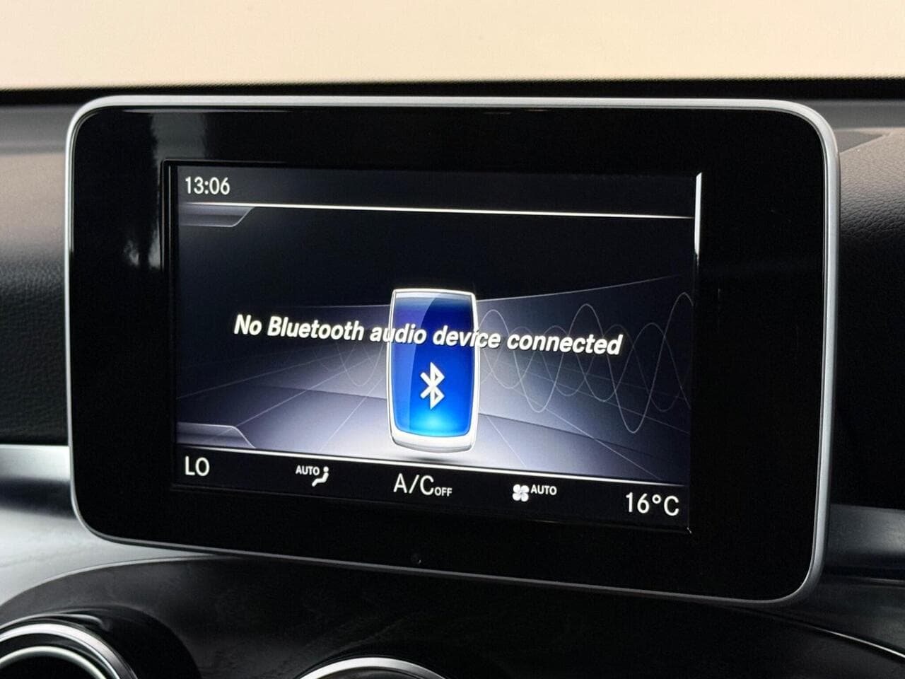 Mercedes-Benz GLC thumbnail Infotainment System