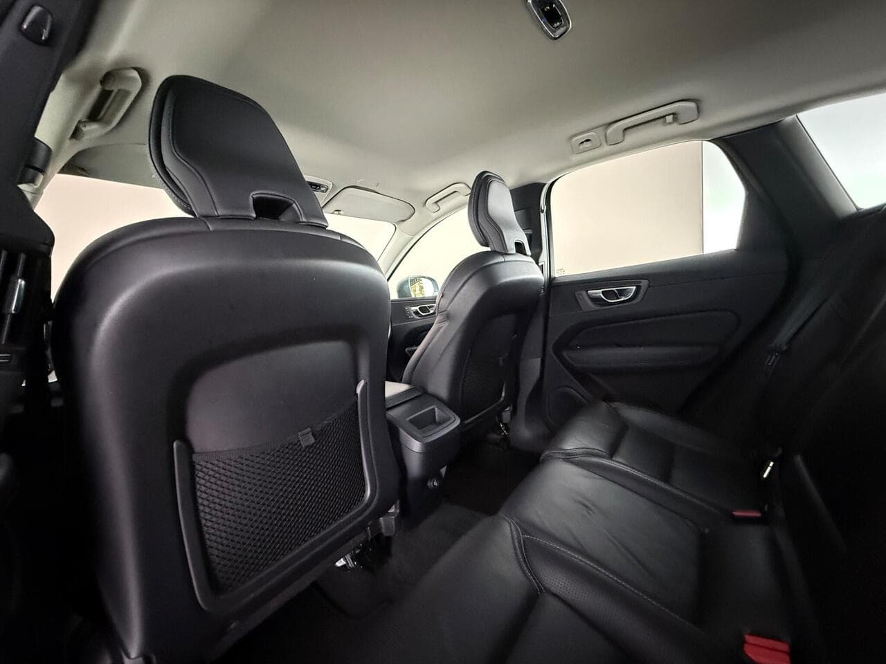 Volvo XC60 thumbnail Seats Rear
