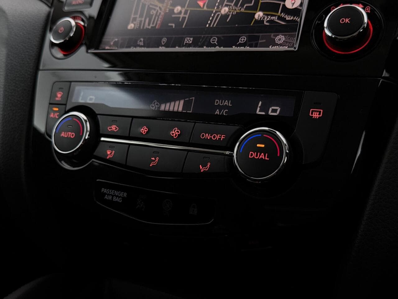 Nissan Qashqai thumbnail Infotainment System