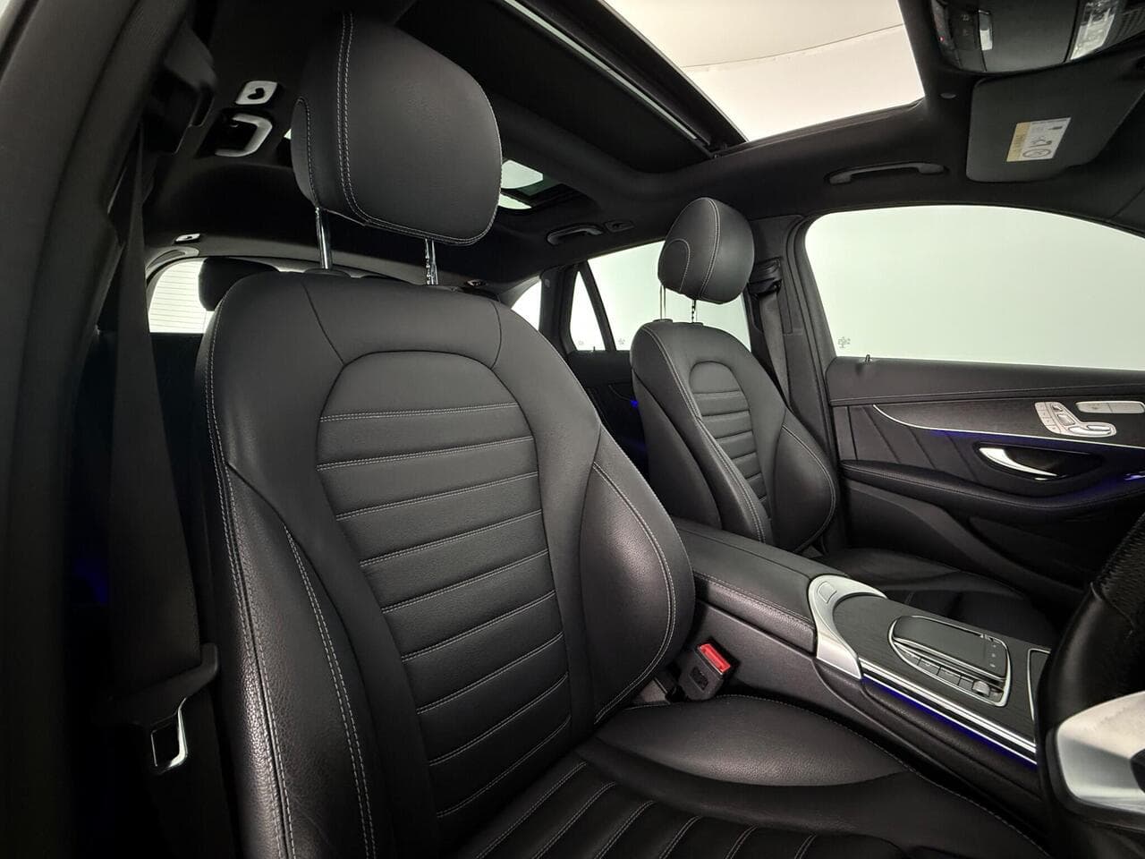 Mercedes-Benz GLC thumbnail Seat Driver