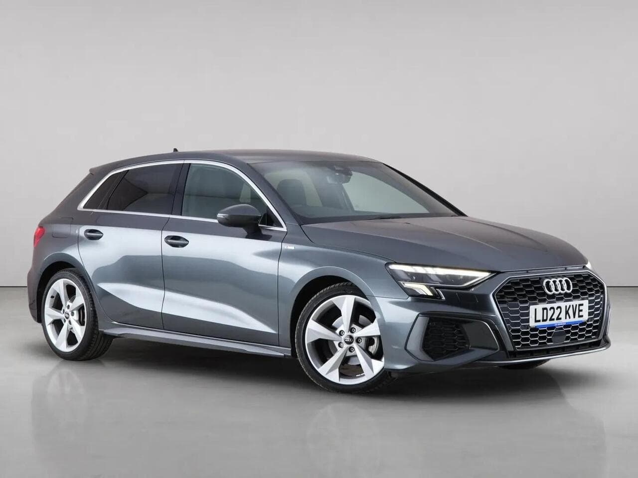 Audi A3 - Audi A3 2.0 TDI 35 S line Sportback S Tronic Euro 6 (s/s) 5dr